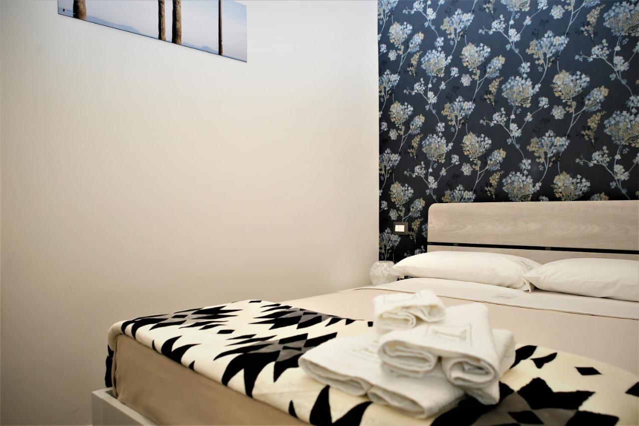 Hermes Rooms For Tourists Nápoles Exterior foto